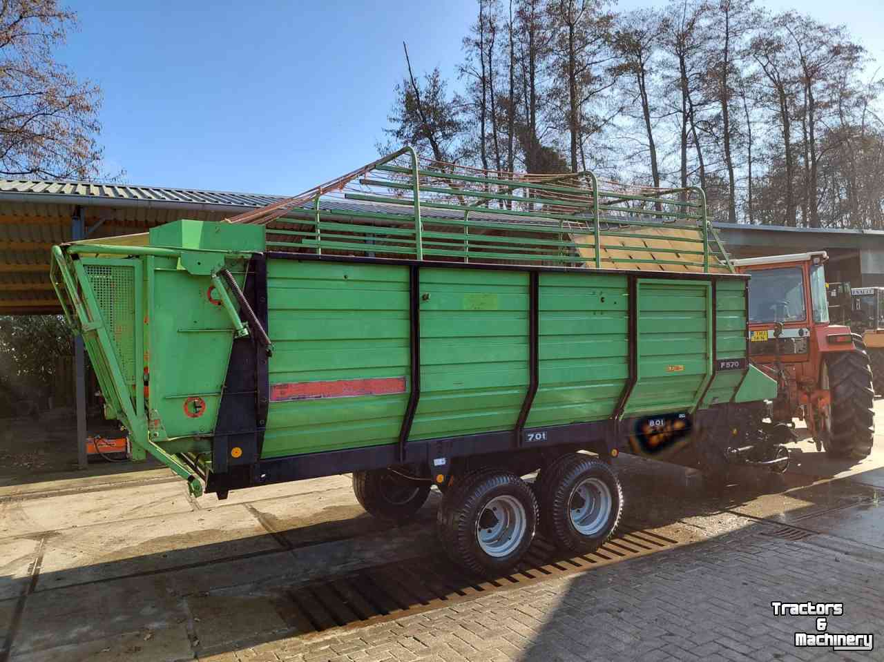 Autochargeuse Deutz-Fahr F 570