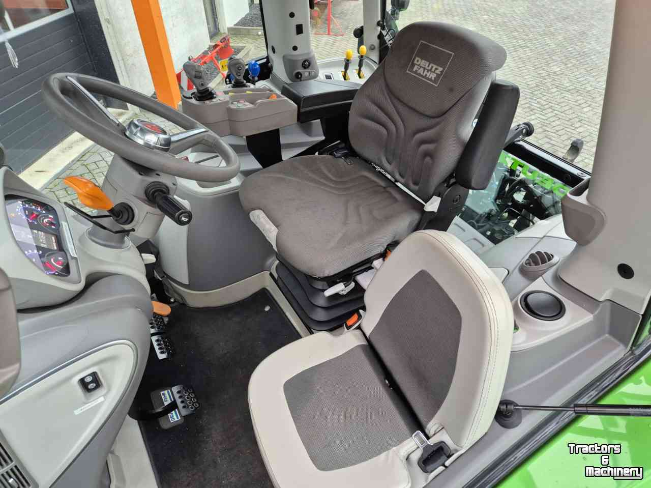 Tracteur Deutz-Fahr Agrotron 6130.4 RV-Shift