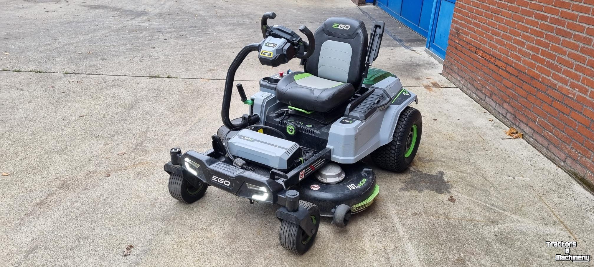 Tracteur Tondeuse Autoporté EGO ZT4201E-S
