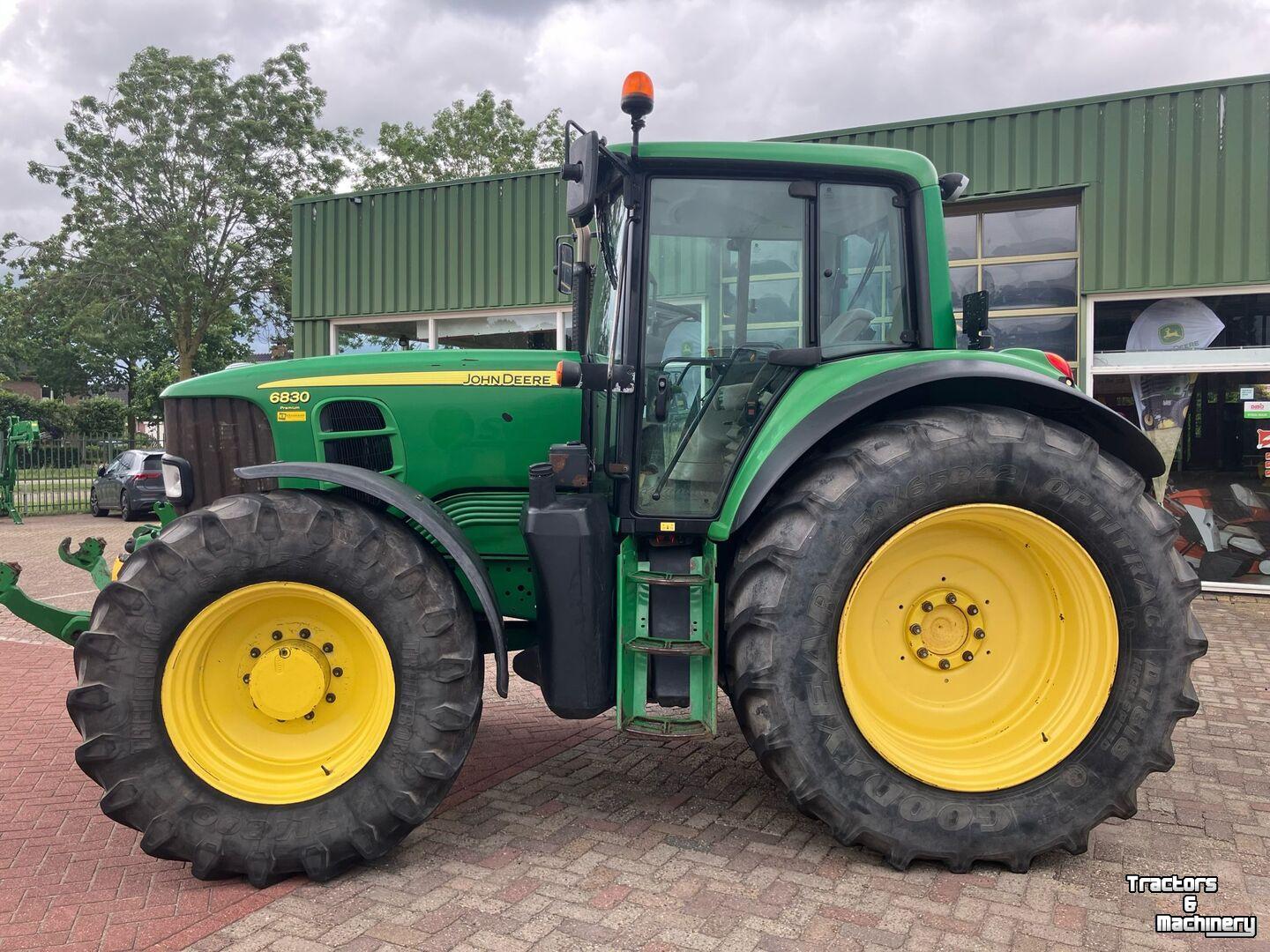 Tracteur John Deere 6830