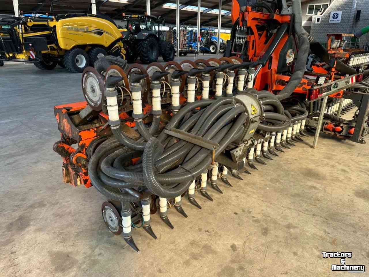 Distributeur à tuyau flexible trainé Schouten SP 12260