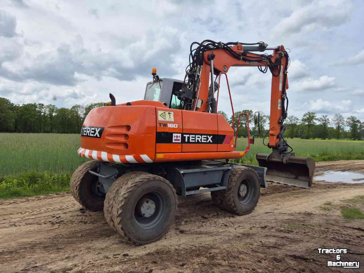 Pelles sur pneus Terex TW 160