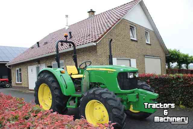 Tracteur John Deere 5065E 4WD