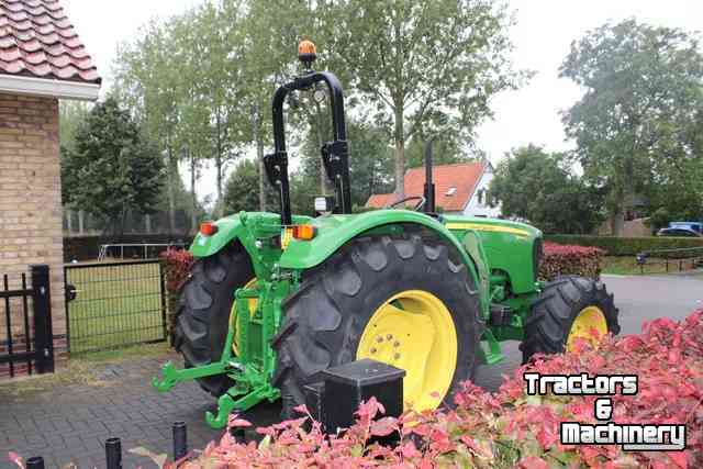 Tracteur John Deere 5065E 4WD