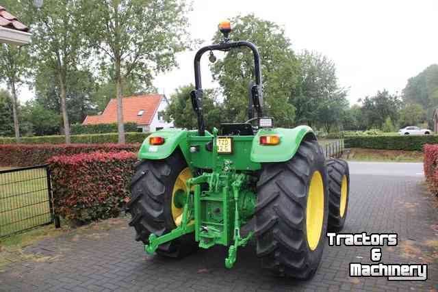 Tracteur John Deere 5065E 4WD