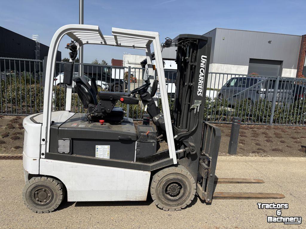Chariot élévateur Unicarriers 1QL25Q HEFTRUCK ELEKTRISCH