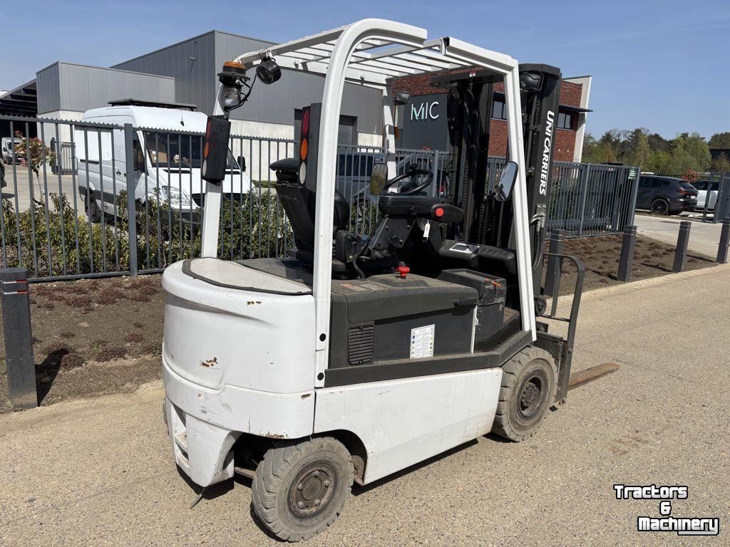 Chariot élévateur Unicarriers 1QL25Q HEFTRUCK ELEKTRISCH