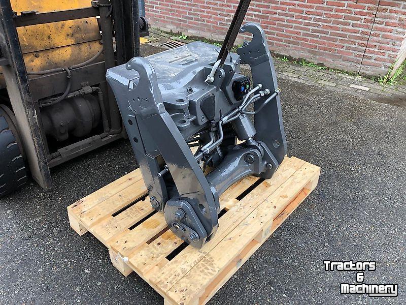 Pièces d‘occasion pour tracteurs  Valtra - Fronthef Q-serie
