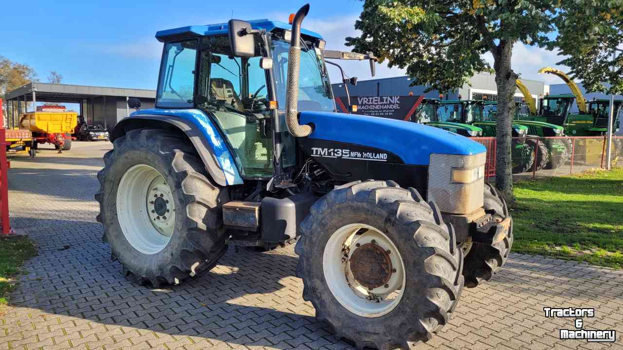Tracteurs New Holland TM135