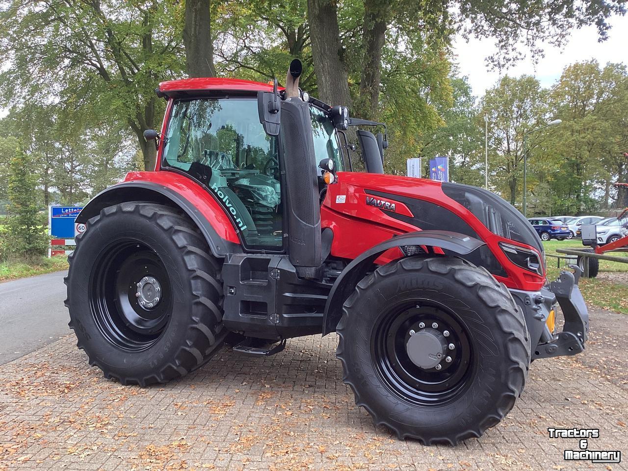 Tracteur Valtra T214 A