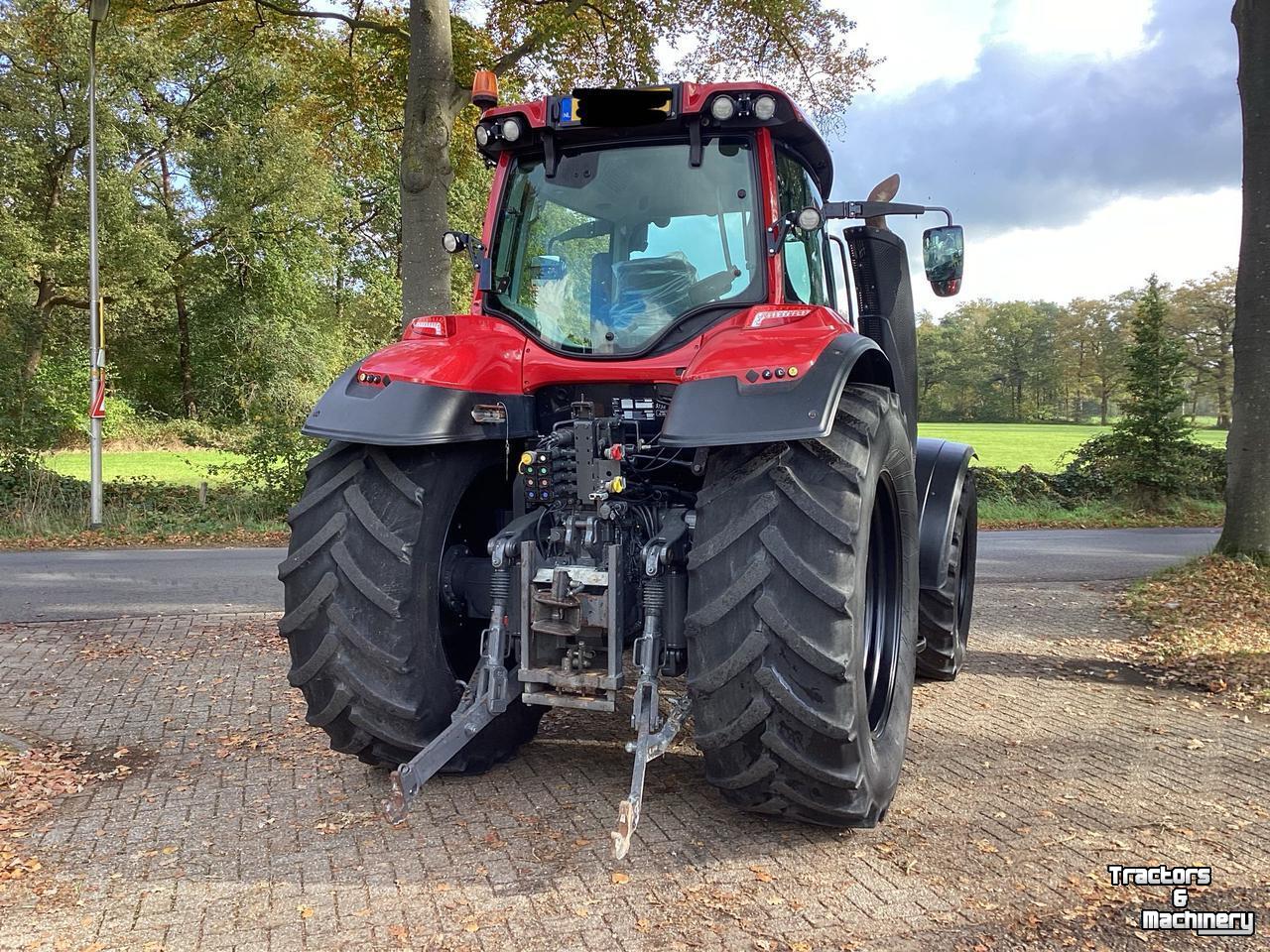 Tracteur Valtra T214 A