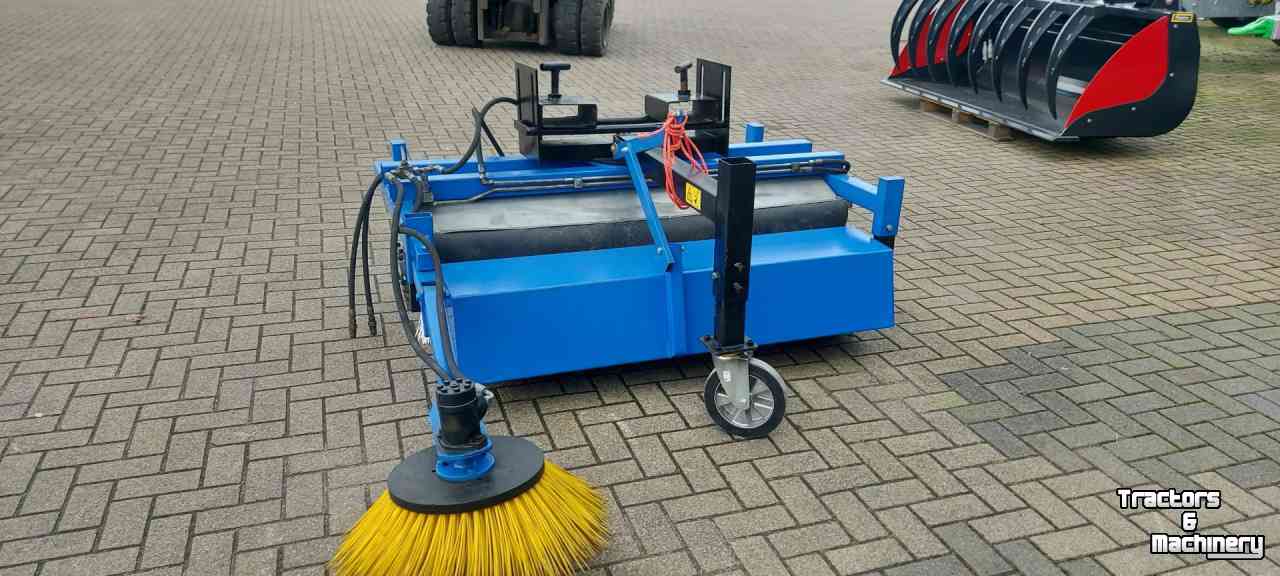 Balayeur Ceres Veegmachine / Veegbezem / Rolbezem 150 cm + zijborstel