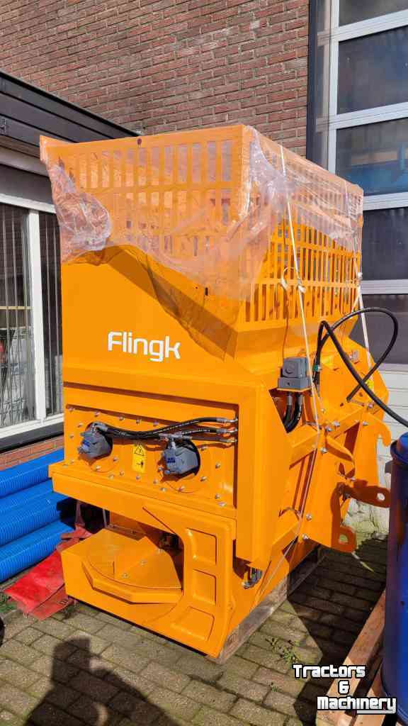Distributeur de paille pour des logettes Flingk SVV 1000