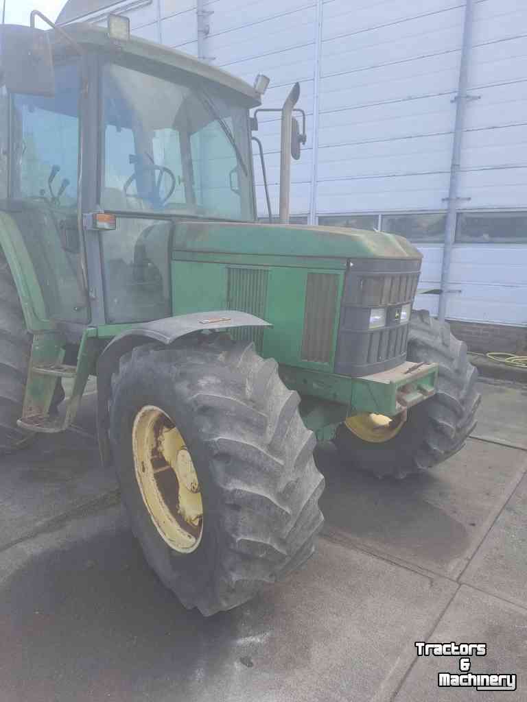 Tracteur John Deere 6210
