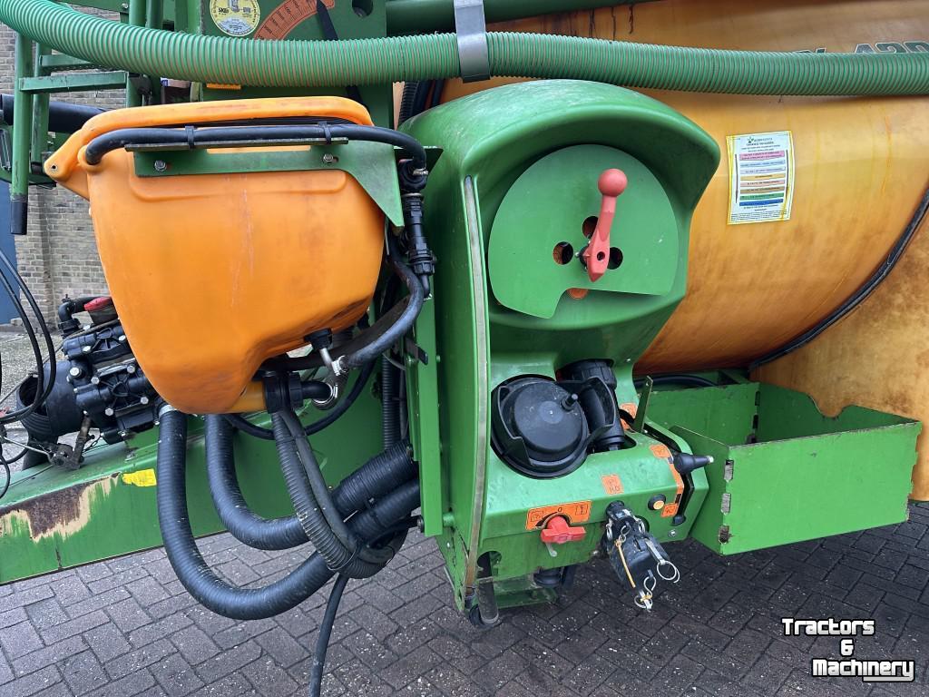 Pulvérisateur trainé Amazone UX 4200 VELDSPUIT