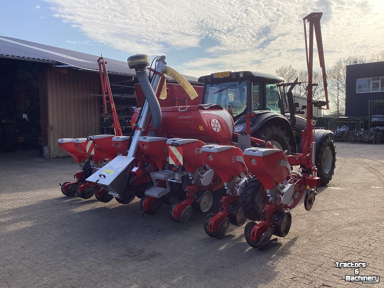Semoir Becker AP8ZGE