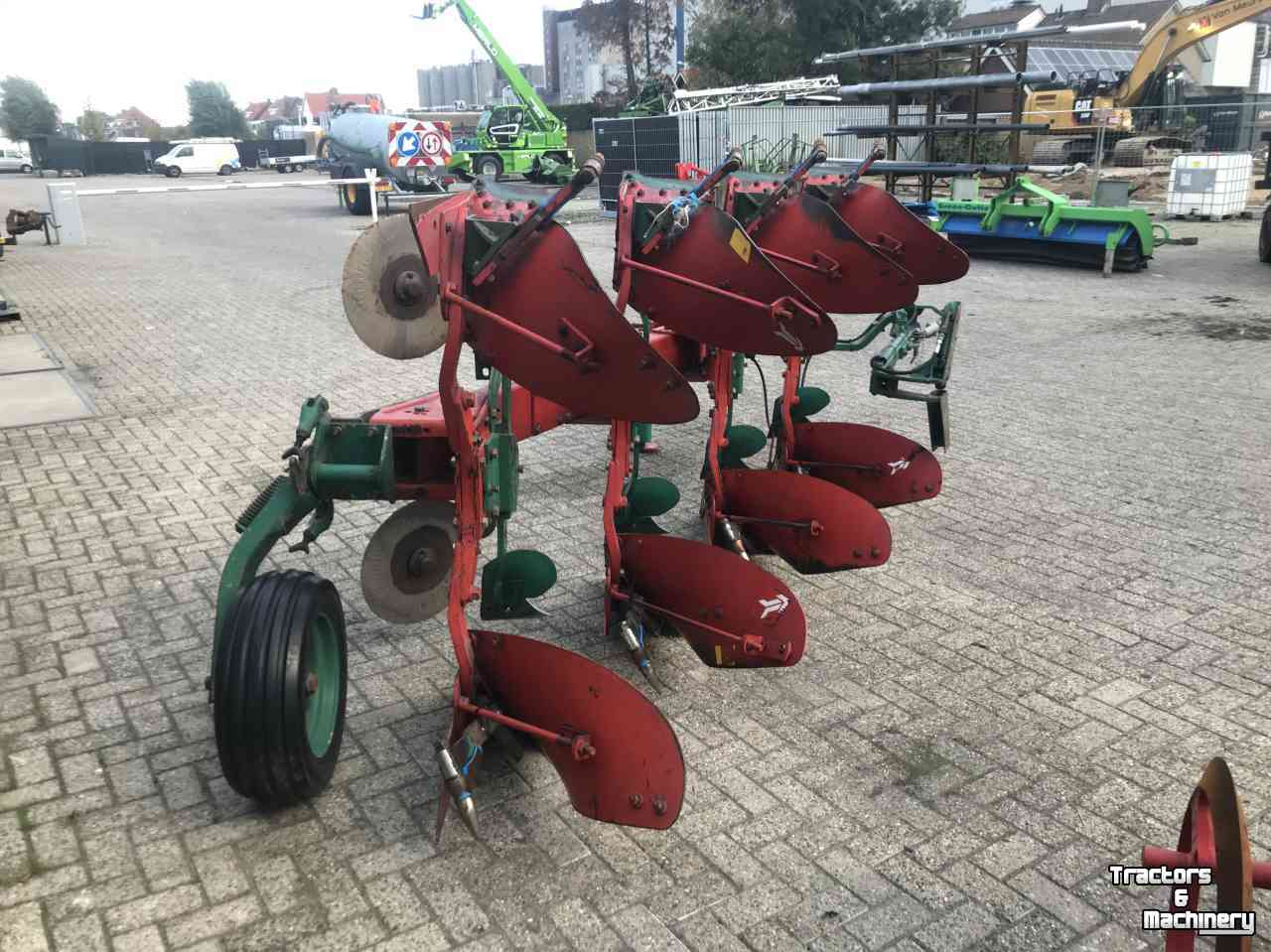 Charrues Kverneland LD85