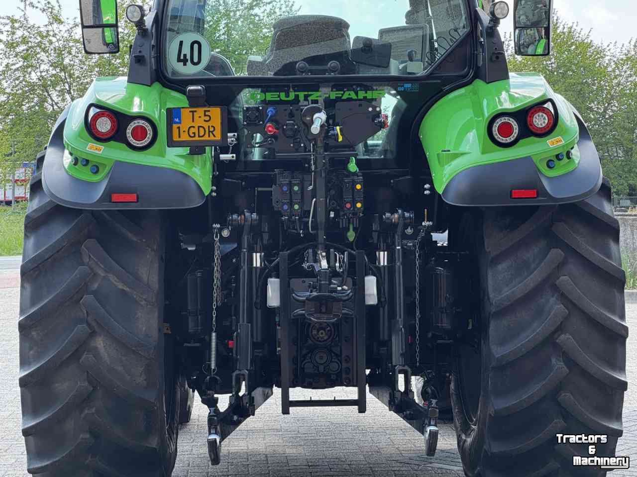 Tracteur Deutz-Fahr Agrotron 6150-4TTV vario Stage V Fronthef Lucht Hydr rem Vol GPS '24  1224u