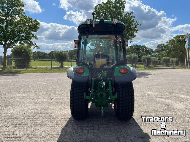 Tracteur pour vignes et vergers John Deere 3046R