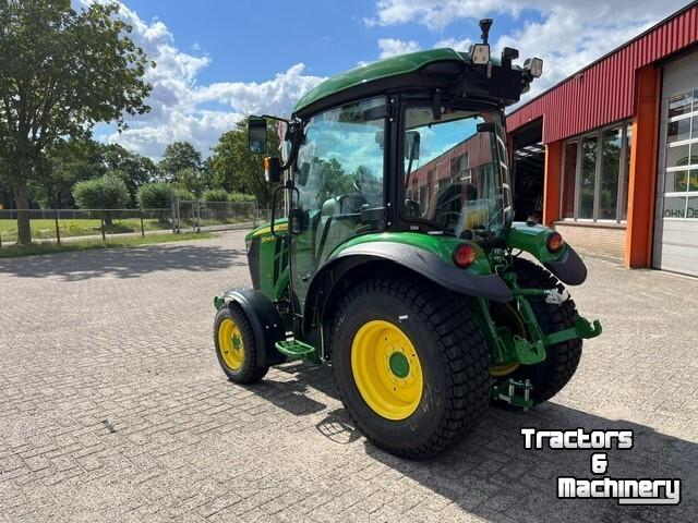Tracteur pour vignes et vergers John Deere 3046R
