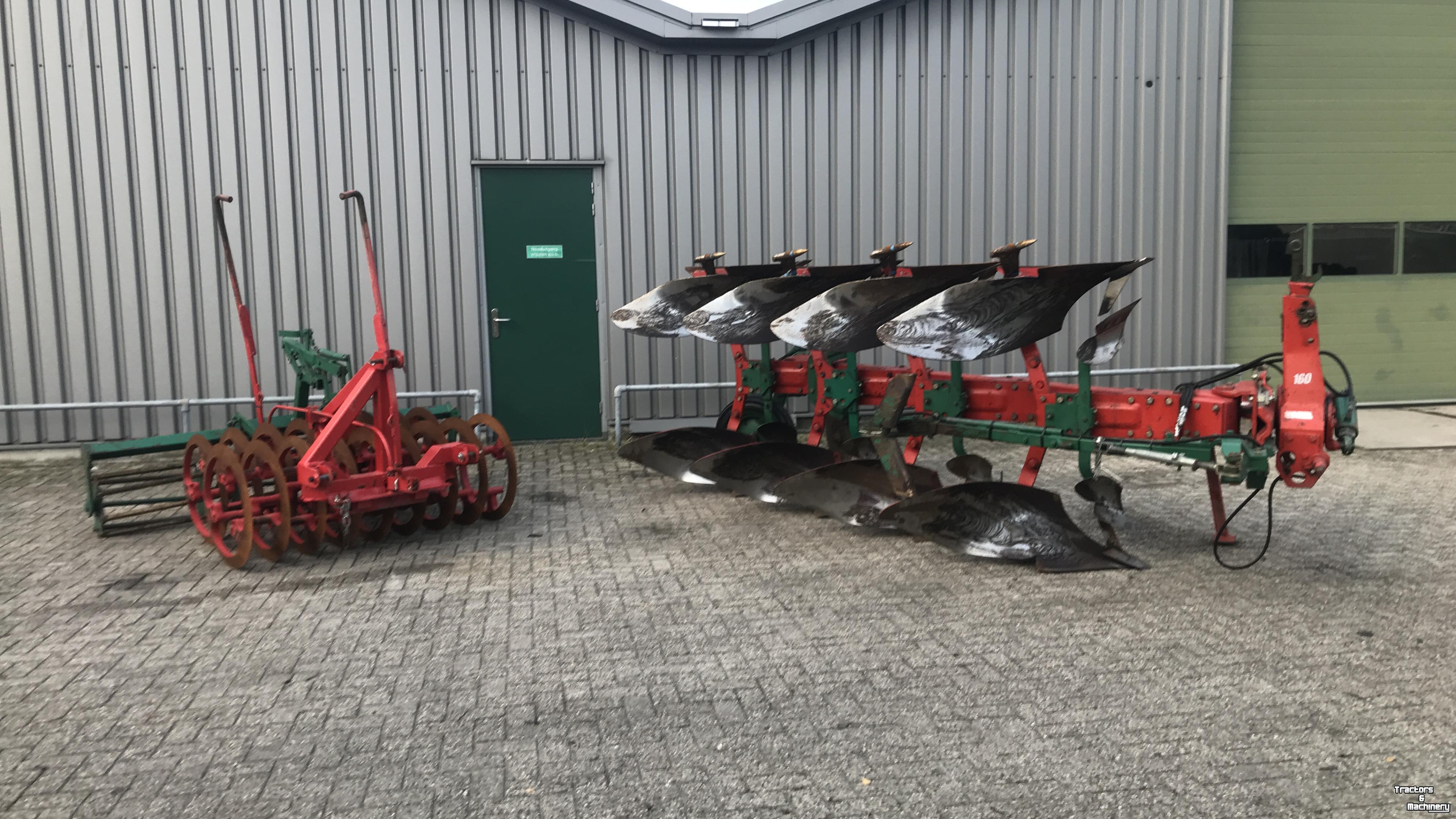 Charrues Kverneland LD85 4-schaar met vorenpakker