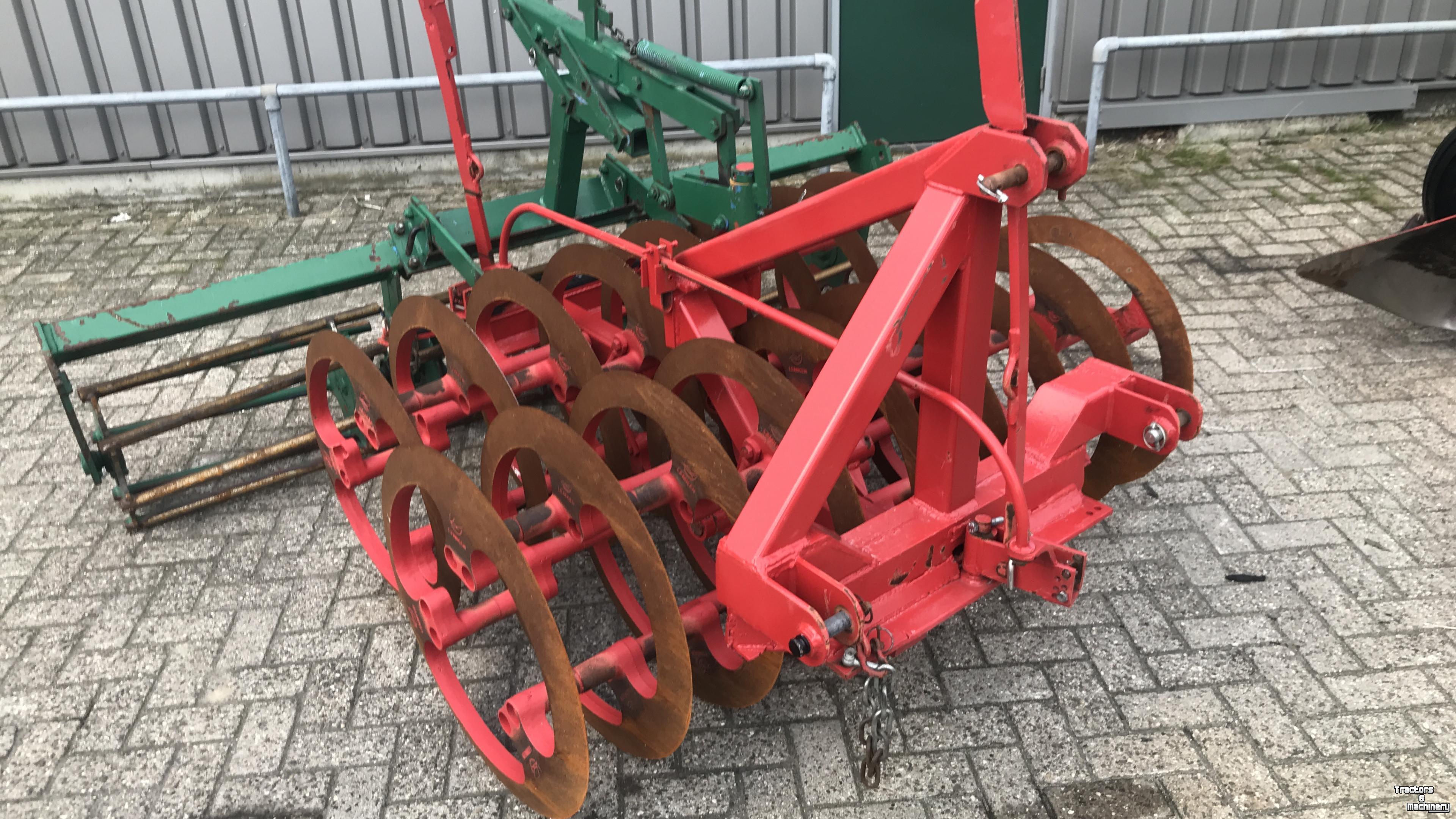 Charrues Kverneland LD85 4-schaar met vorenpakker