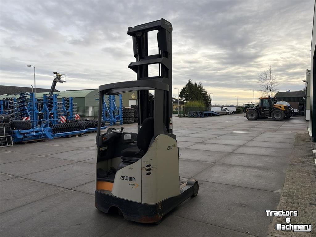 Rétractable  ESR 5240-14 Reachtruck