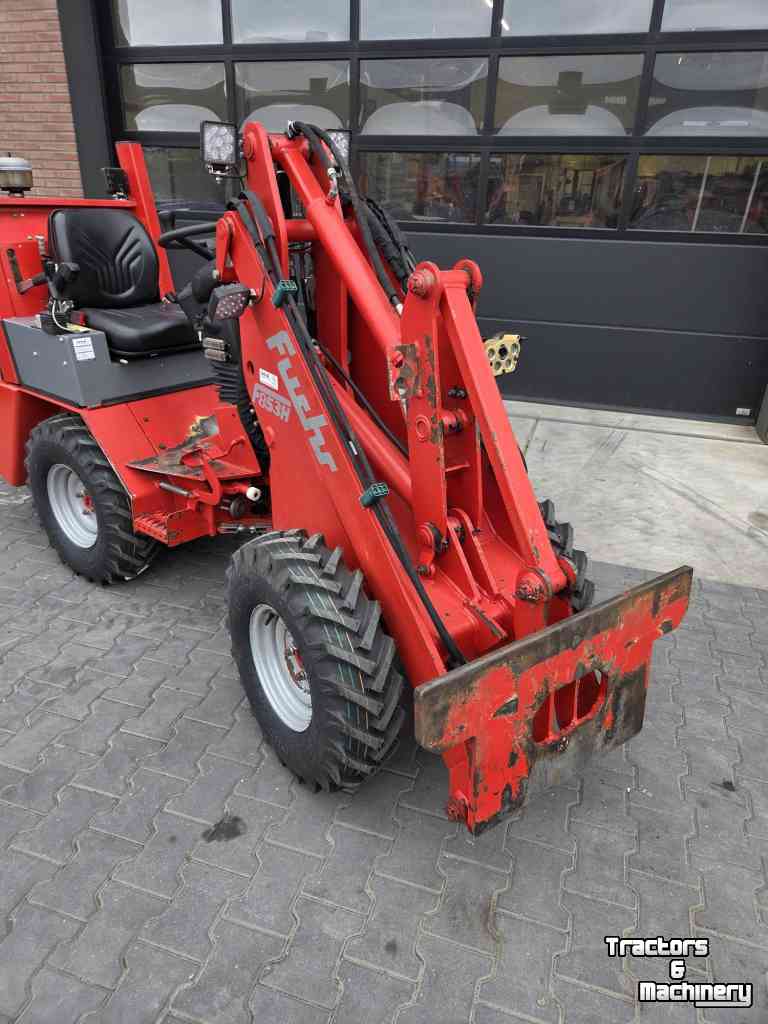 Chargeuse sur pneus Fuchs F853H