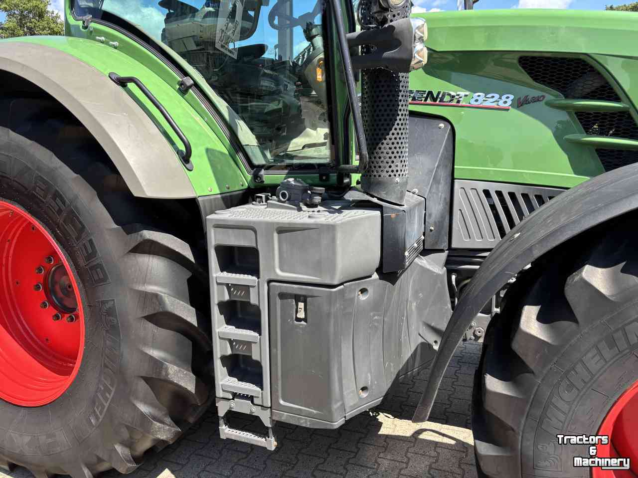 Tracteur Fendt 828 SCR Profi Plus