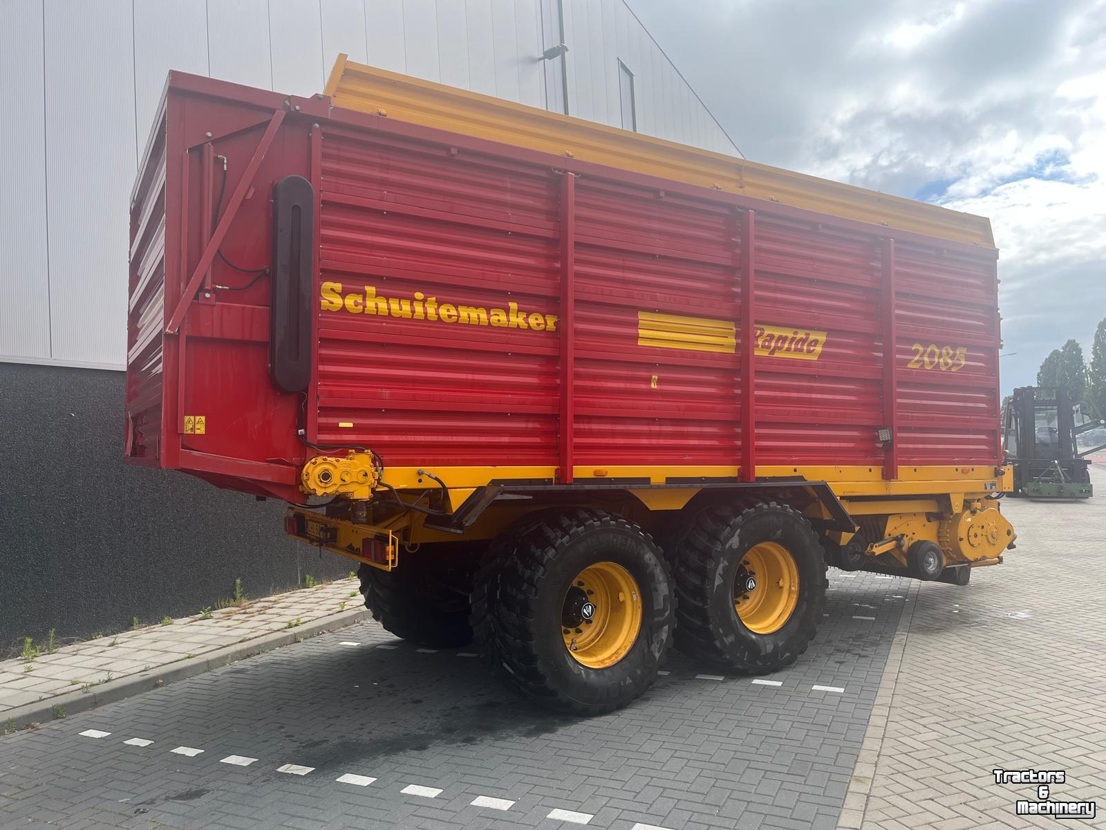 Autochargeuse Schuitemaker er Opraapwagen Rapide 2085