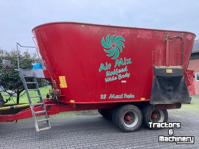 Mélangeuse Verticale Airmix Peecon 28 m3  Hardox/RVS