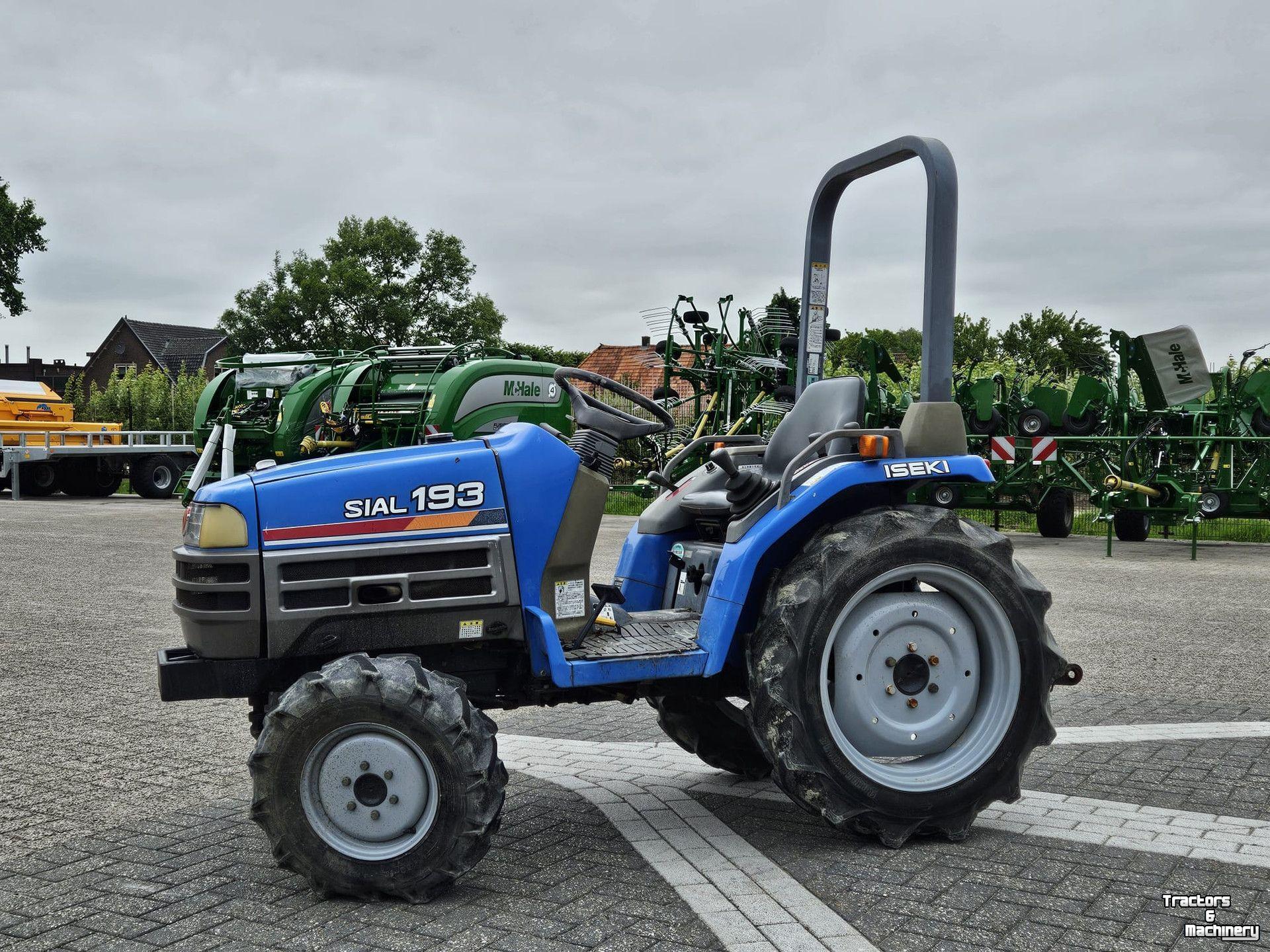 Tracteur pour vignes et vergers Iseki SIAL 1932306+548/456+ compact tractor