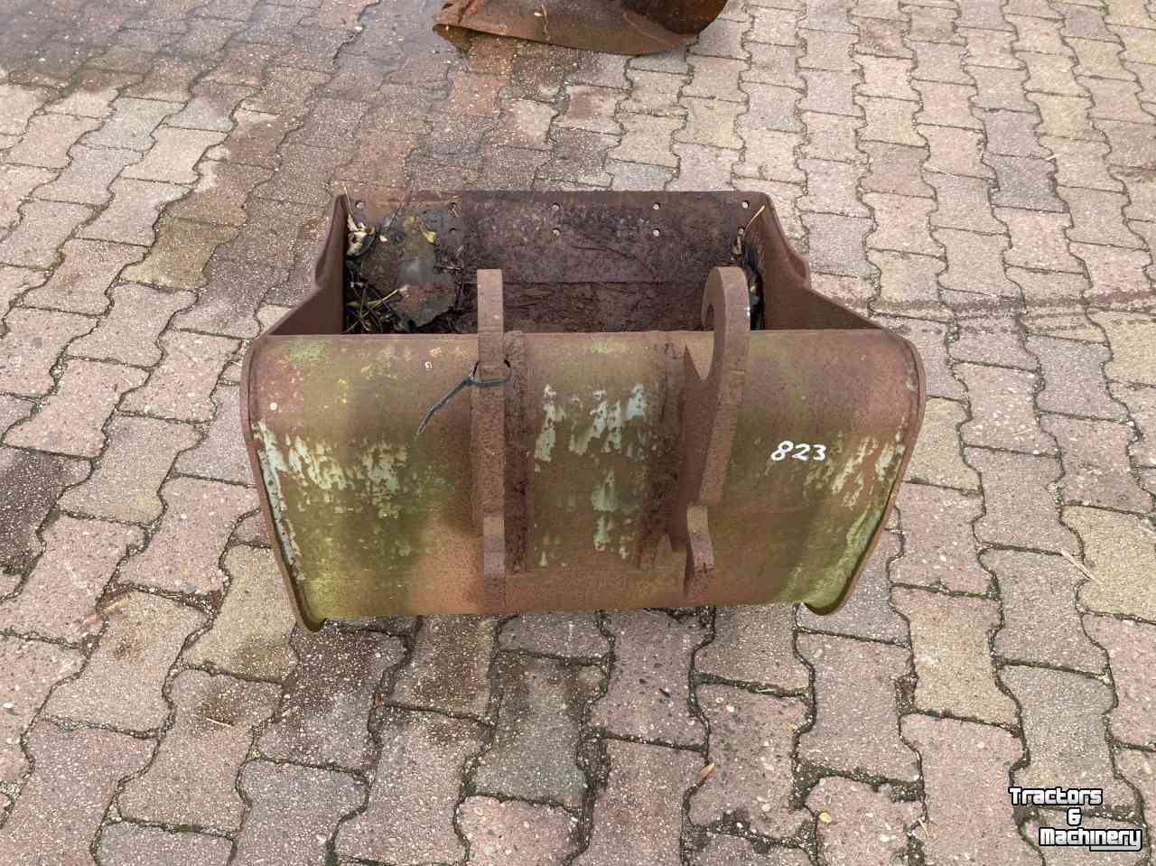 Godets  Dieplepelbak  grondbak  70cm  CW00