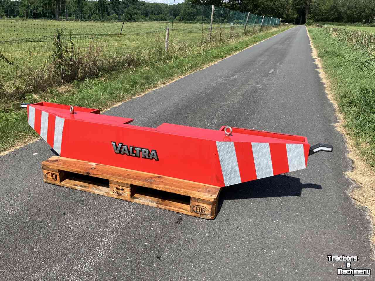 Pare-chocs avant Valtra Valmet Trekkerbumper