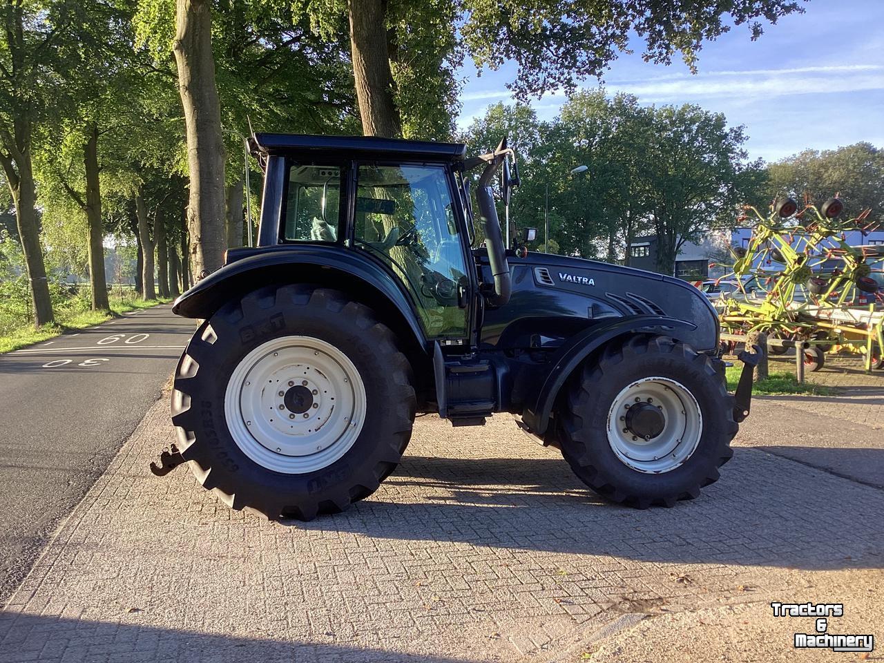 Tracteur Valtra T162e