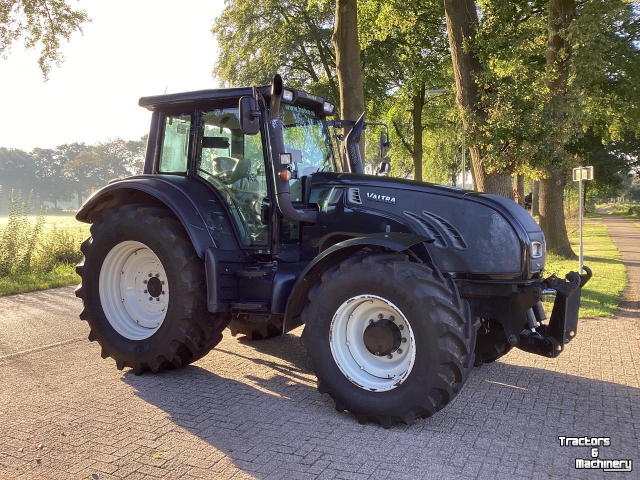 Tracteur Valtra T162e