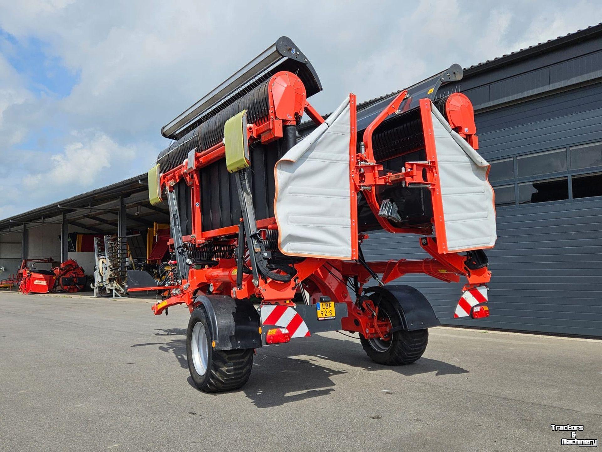 Andaineur Kuhn MERGE MAXX 950 Bandenhark