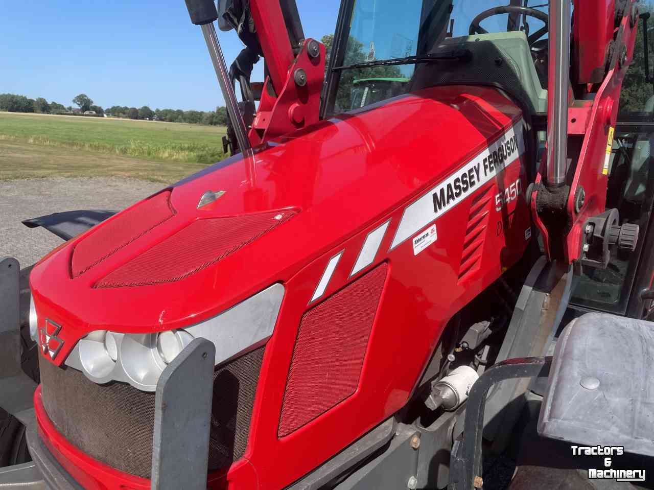 Tracteur Massey Ferguson 5650 Dyna-4