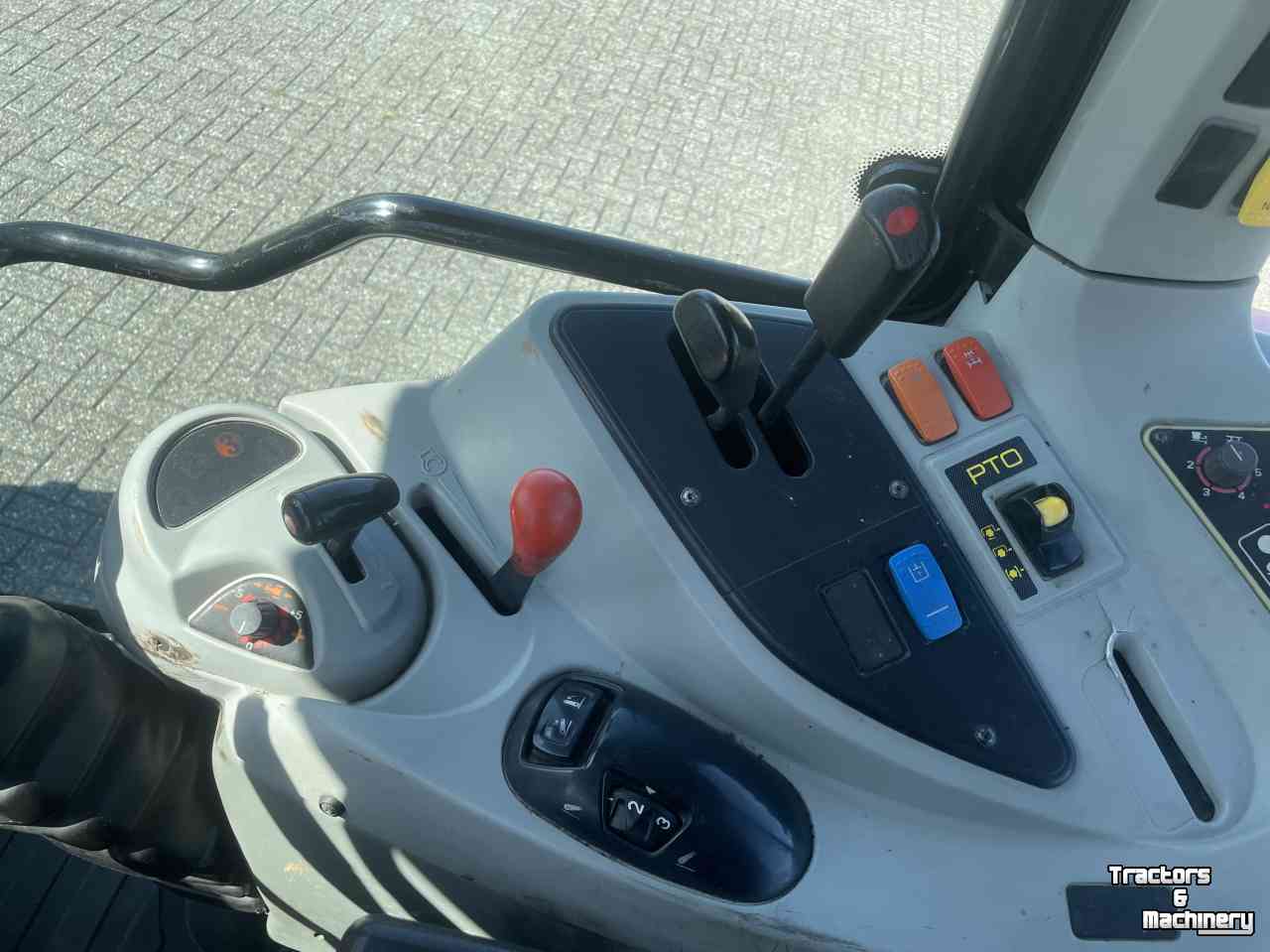 Tracteur Massey Ferguson 5650 DYNA4 AIRCO TRIMA FRONTLDR.