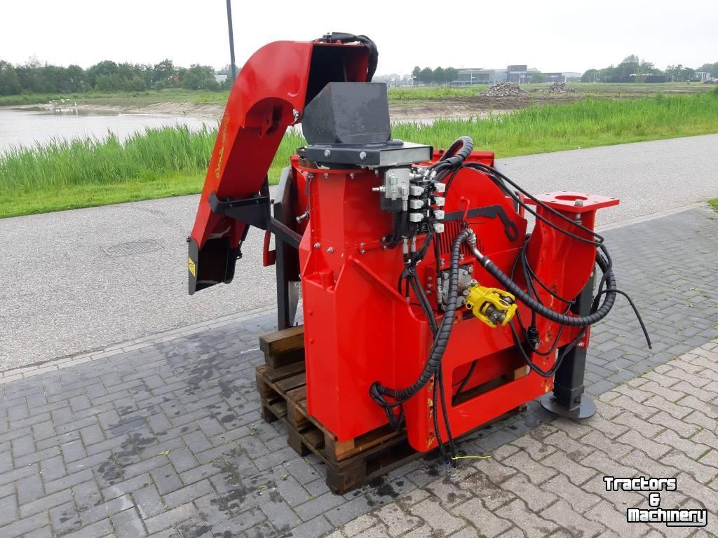 Déchiqueteuse de bois Greentec Cheetah 30 Unimog