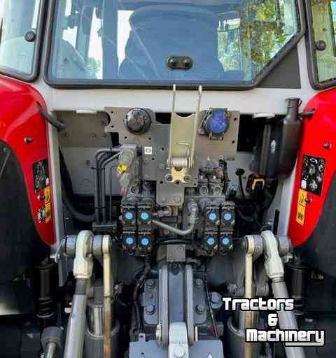Tracteurs Massey Ferguson 5S.115 DYNA-4 Essential Tractor