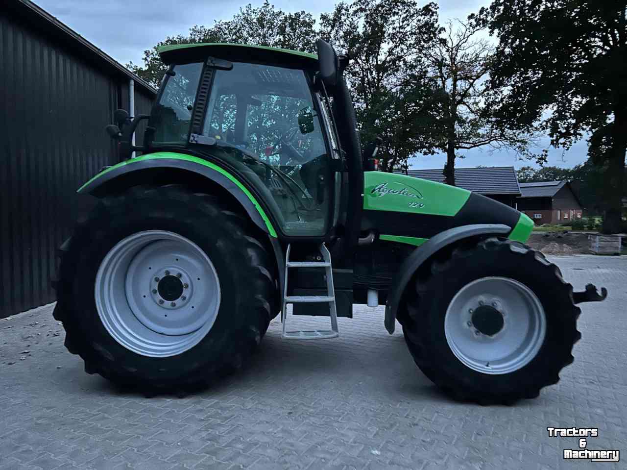 Tracteur Deutz-Fahr Agrotron 120