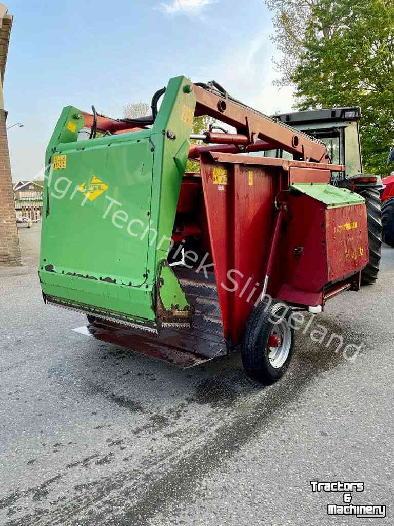 Mélangeuse distributrice autocharg. Strautmann Siloblitz 340 SA voeruitkuilwagen