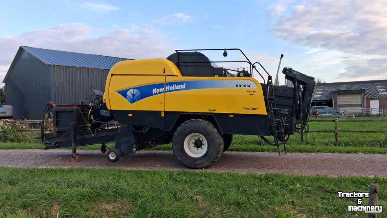 Presses New Holland BB 9060