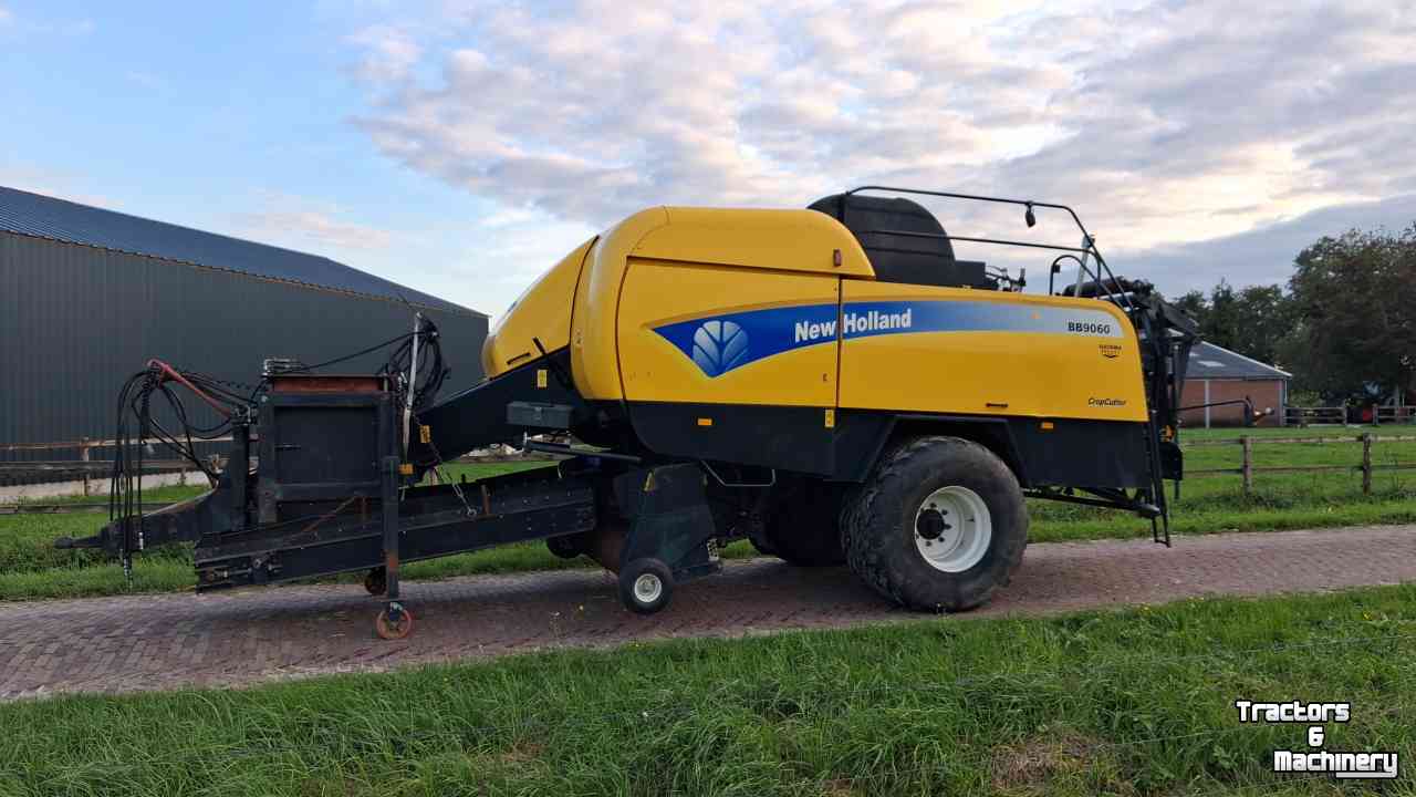Presses New Holland BB 9060