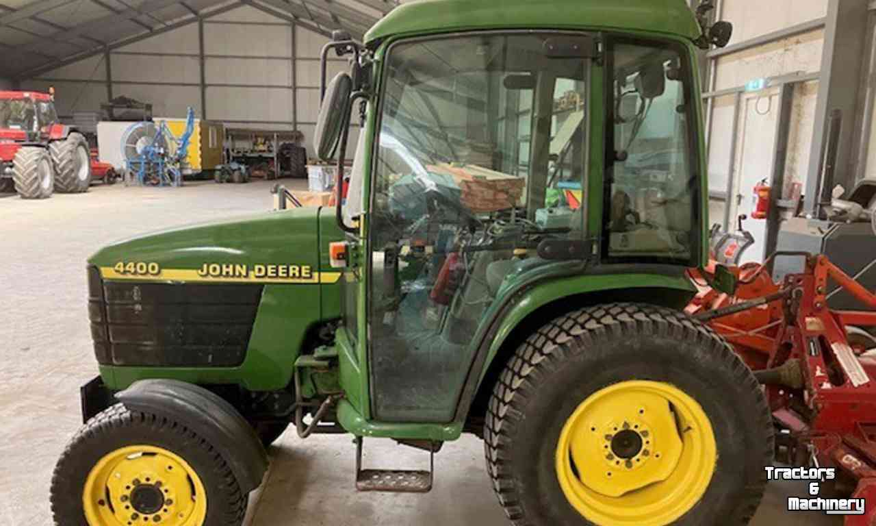 Tracteur pour horticulture John Deere 4400 Compact Tractor