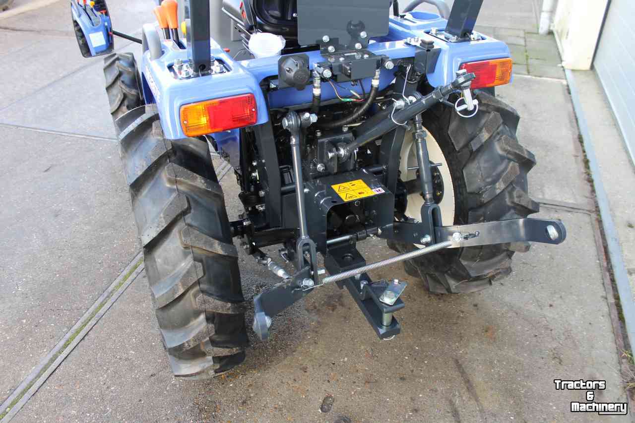 Tracteur pour horticulture Iseki TM3267E Economisch actiemodel compacttrekker handgeschakelde minitractor