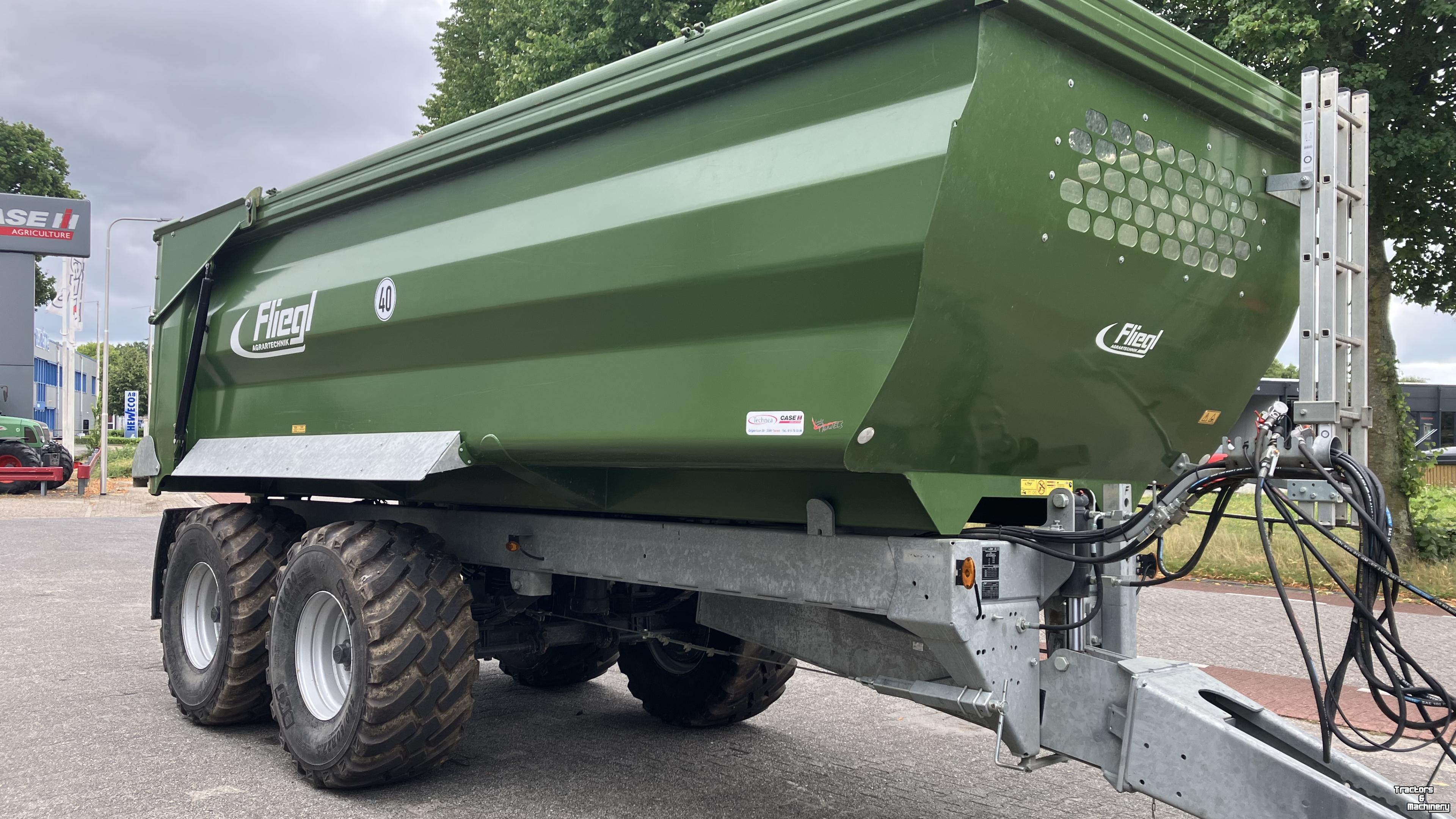 Benne agricole Fliegl TMK 264 Compact