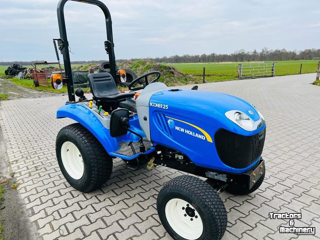Tracteur New Holland BOOMER 25