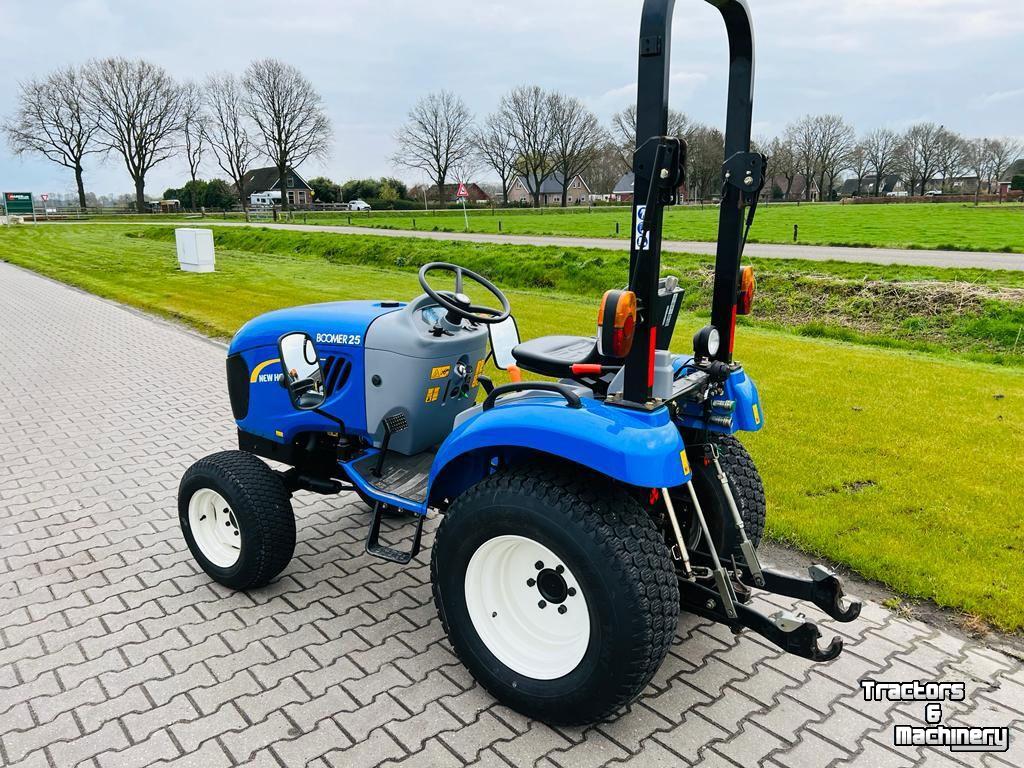 Tracteur New Holland BOOMER 25
